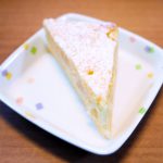 きょうのおやつは、リンゴケーキでした。