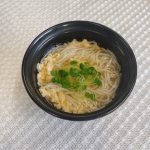 12月7日木曜日　きょうのおやつは、かきたまにゅうめんでした。