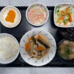 6月3日月曜日　きょうのお昼ごはんは、大豆五目煮・生姜和え・大根のくずあん・みそ汁・くだものでした。